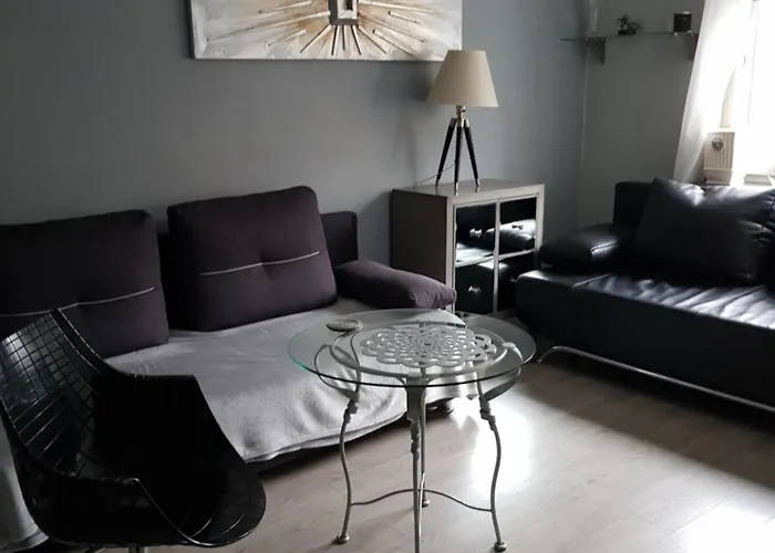 Apartament Mirror